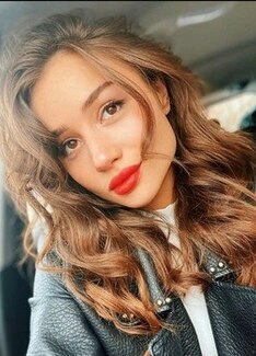 Ksenia Ksenia