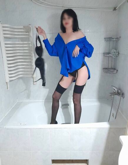 Prostitute Alia  Kiev: +380964571518