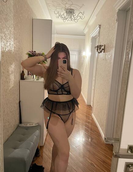 Prostituée Melania  Kiev: +380686759546